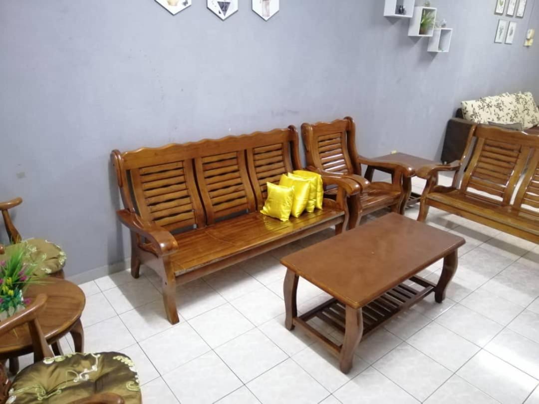 Homestay Perpaduan, Taman Bercham Raya Ulu Kinta Ipoh Perak Kampong Batu Lapan  Eksteriør billede